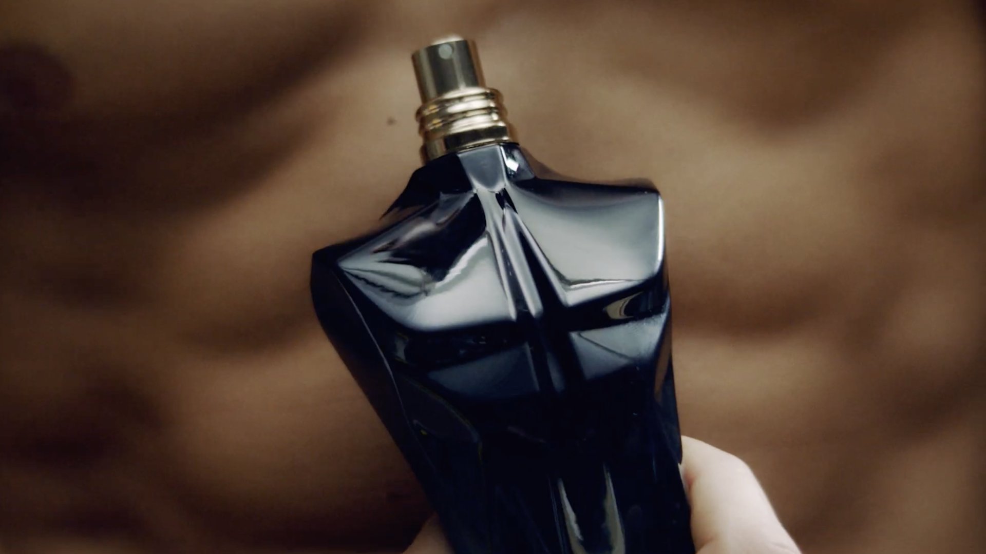 Nước Hoa Jean Paul Gautier Le Male Le Parfum EDP 2021 – Paris France Beauty